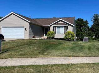 391 Summer Cir SE, Grand Rapids, MI