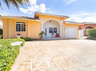 14553 SW 181st Ter, Miami, FL 33177