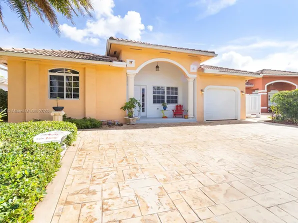 14553 SW 181st Ter, Miami, FL 33177