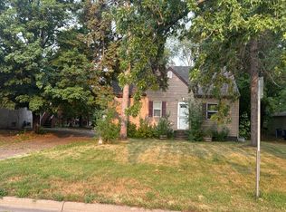 7630 Greenfield Ave, Mounds View, MN 55112