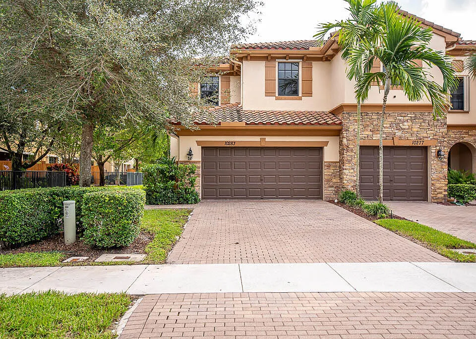 10283 Wellington Parc Dr