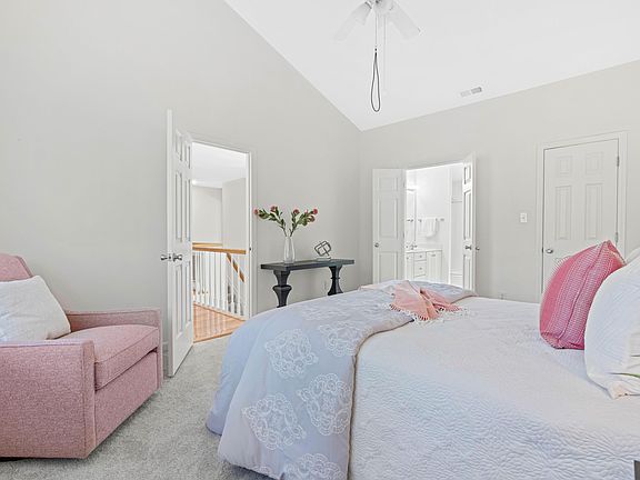 5th image of 205 Oxford Hills Dr