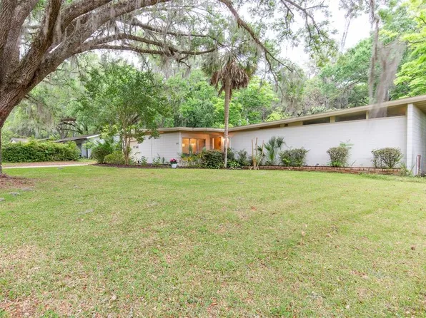 933 NW 36th Ter, Gainesville, FL 32605