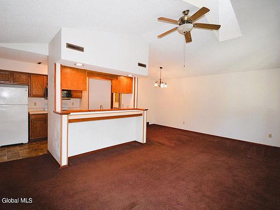 5th image of 227 Monmouth Way