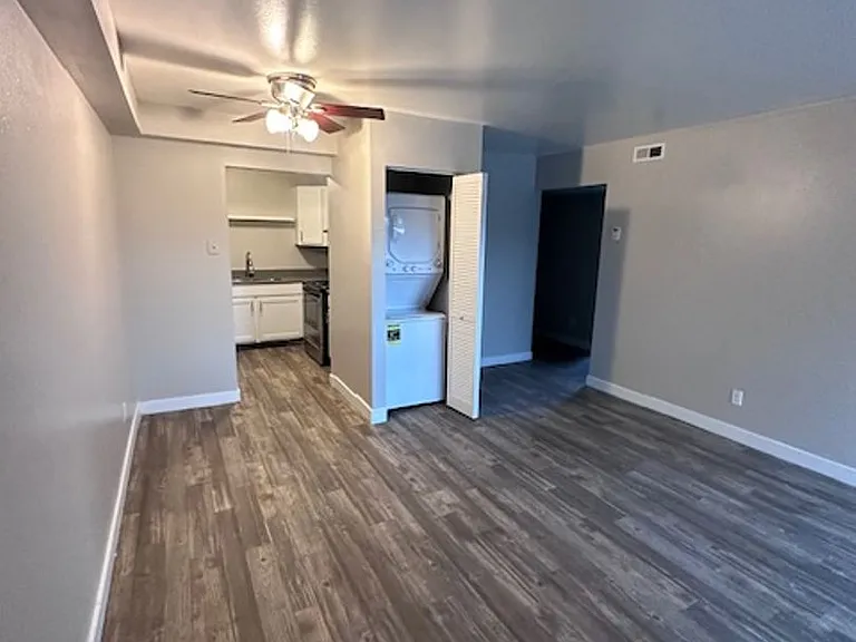 Apartments at Decker Lake Your Everyday Retreat — Photo 30