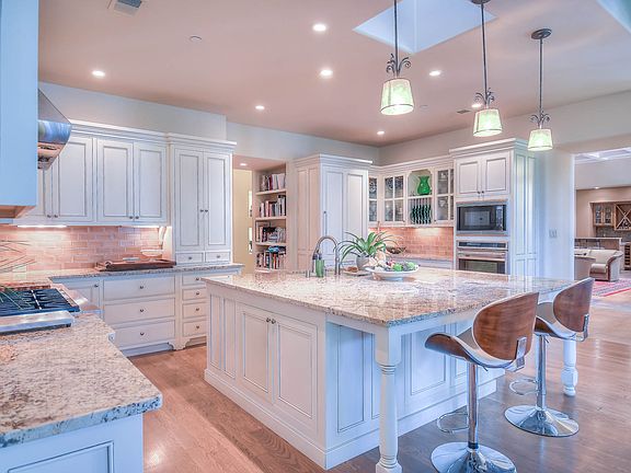 5th image of 970 Bonita Rosas Dr NW