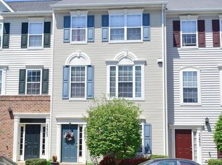 22901 Adelphi Ter, Sterling, VA 20166
