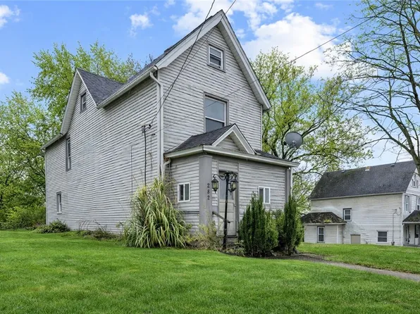 282 Orchard St, Sharon, PA 16146