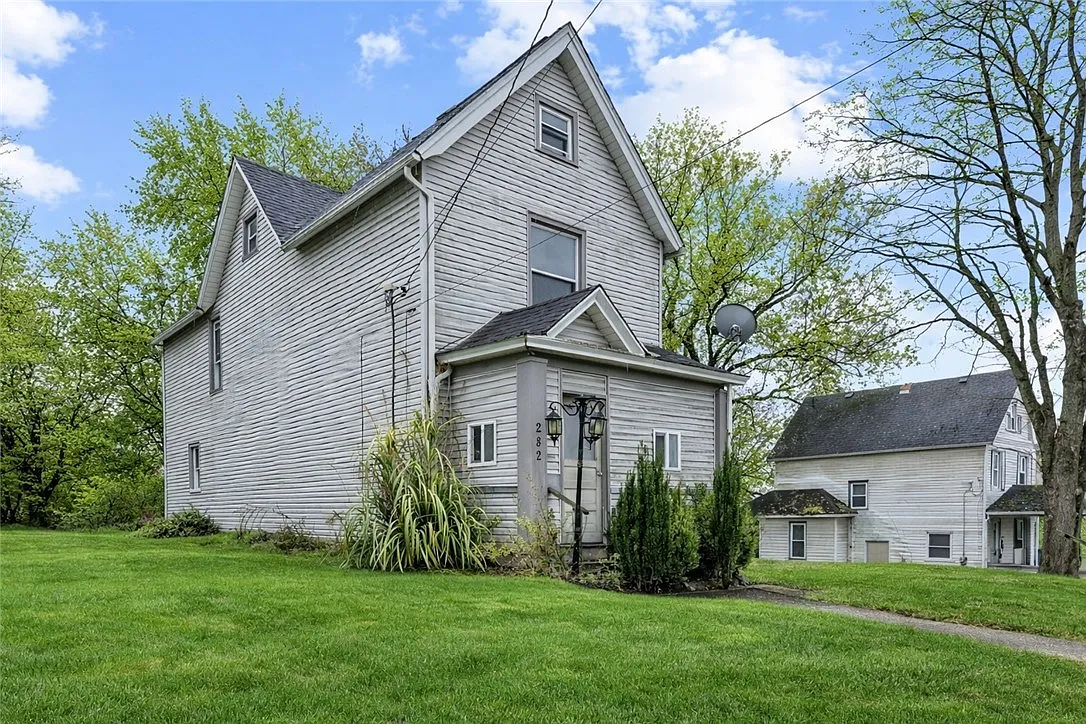 282 Orchard St photo 1