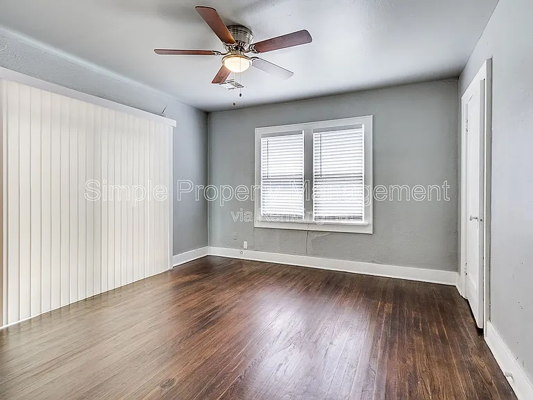4326 N Blackwelder Ave — Photo 16
