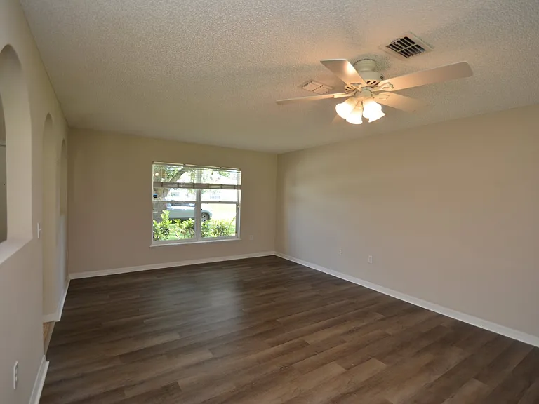 47 Buttermill Dr — Photo 9
