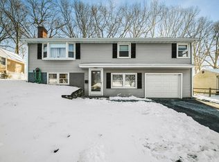 34 Ridgewood Rd, Worcester, MA 01606