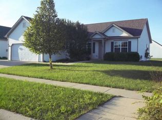1309 E Pinecrest Ln, Elkhorn, WI 53121