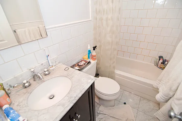 Rented by Site Realty Services | media 19