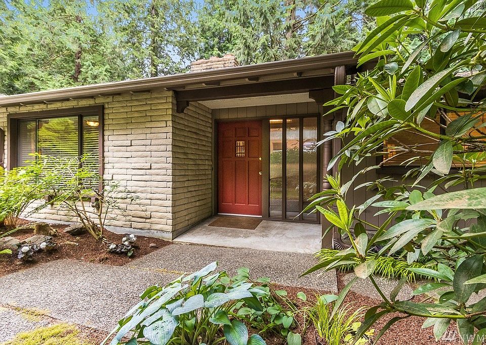 1st image of 3508 NE 182nd St