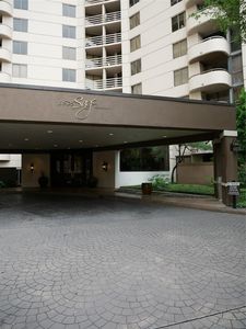 3525 Sage Rd APT 1001, Houston, TX, 77056