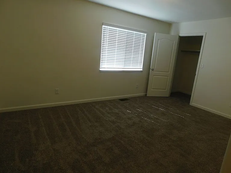 654 Trinity Way #D — Photo 9