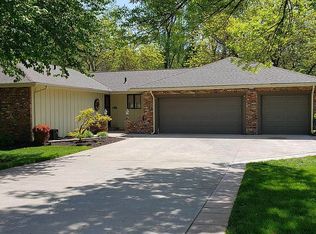 463 Riverside Dr, Waterloo, NE 68069
