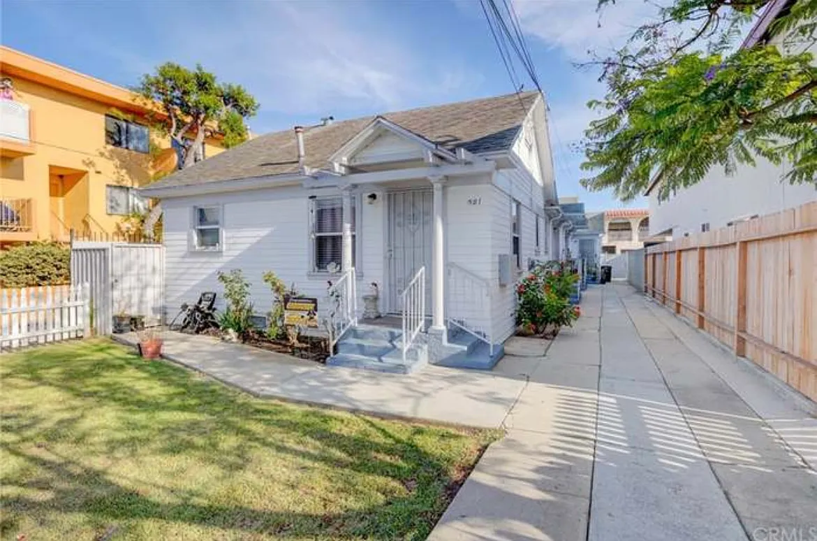1 bed, 500 sqft, $1,800 — Photo 1