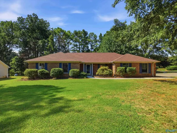 220 Bent Oak Cir, Harvest, AL 35749