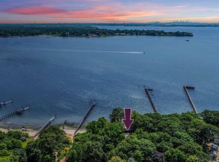 18 Hicks Lane, Sands Point, NY 11050