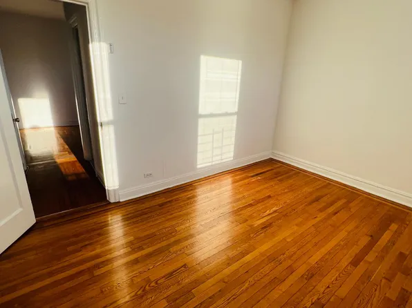 (undisclosed Address), New Rochelle, NY 10805