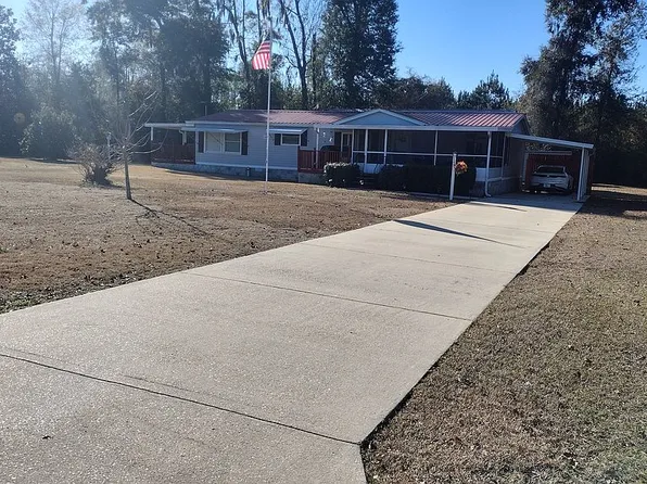 3155 Parrish St, Cottondale, FL 32431