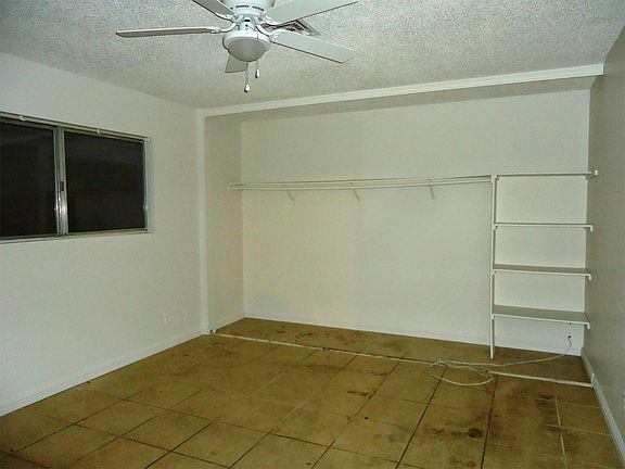 5th image of 5126 Gray Ln APT B