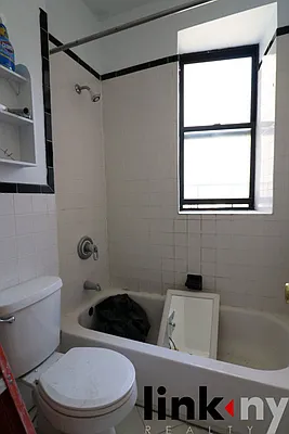 Rented by Link NY Realty | media 15