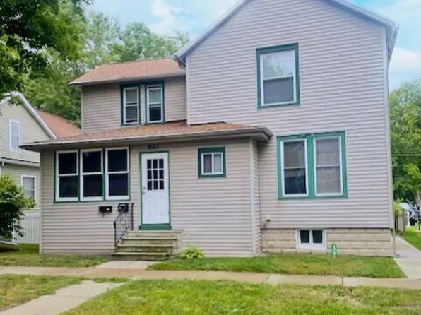 807 Court St, Saint Joseph, MI 49085