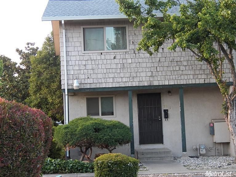 2nd image of 5981 Mack Rd