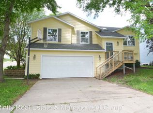 5901 26th Ave NW, Rochester, MN 55901