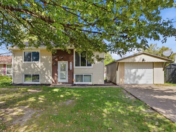 315 29th Ave W, Milan, IL 61264
