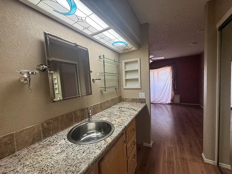 2022 Merrill Ln #6D — Photo 26