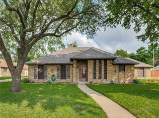1908 Cornwall Ln, Sachse, TX 75048