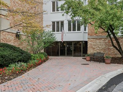 200 Lake Blvd APT 439, Buffalo Grove, IL, 60089