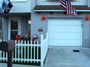 125 Dogwood Dr, Staten Island, NY 10312