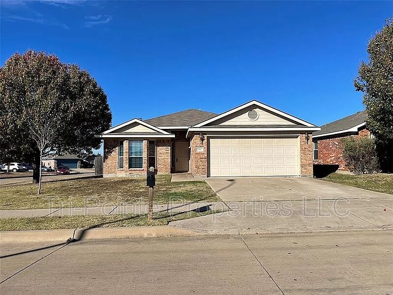 1st image of 801 Buffalo Springs Dr