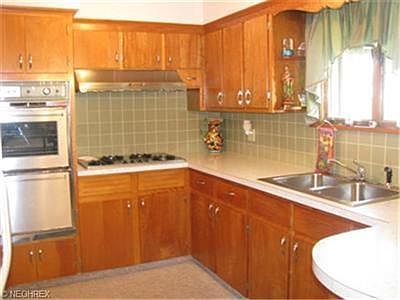 5th image of 1215 W 35th St