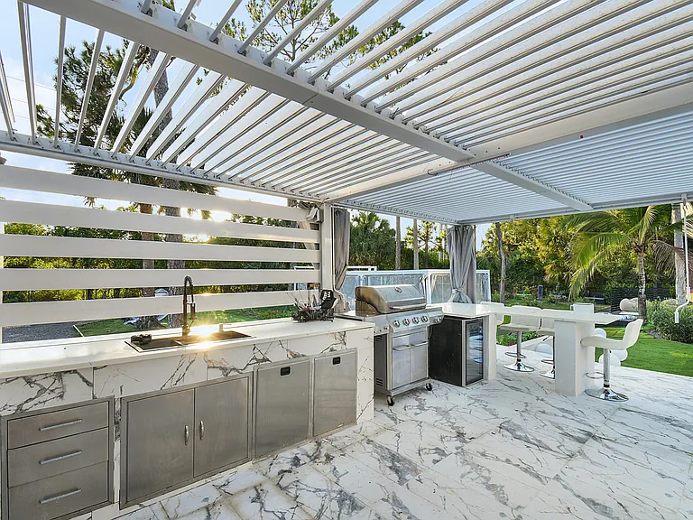 377 Squire Dr — Photo 44