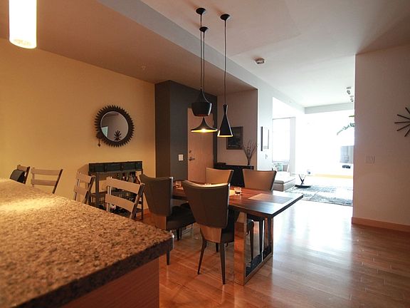 4th image of 309 W Washington Ave Unit 410