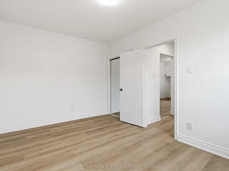 9 Allenby Ave #3 — Photo 11
