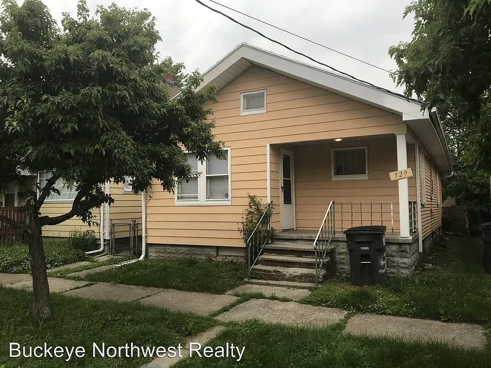 529 Spring St photo 1