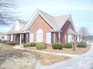 147 Summer Ridge Dr, Wallace, NC 28466