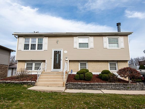 3rd image of 7638 Nottingham Dr