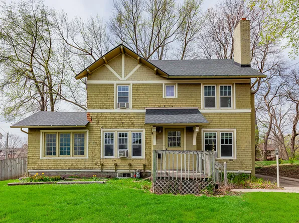 684 31st St, Des Moines, IA 50312