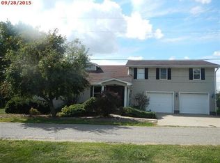 15537 S 8th St, Clinton, IN 47842