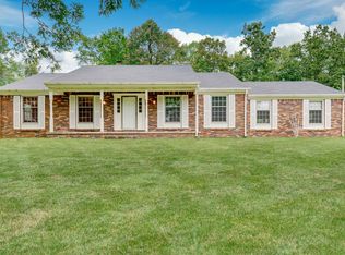 857 Hafner Rd, Charlotte, TN 37036