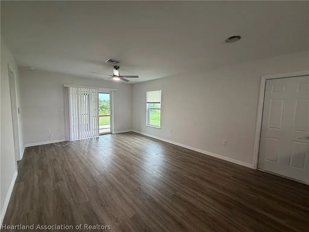 2 bed, 2.0 bath, 1015 sqft, $1,600 — Photo 4