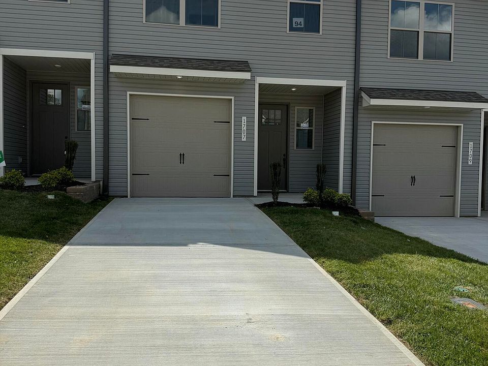 1st image of 1707 Bennett Village Dr